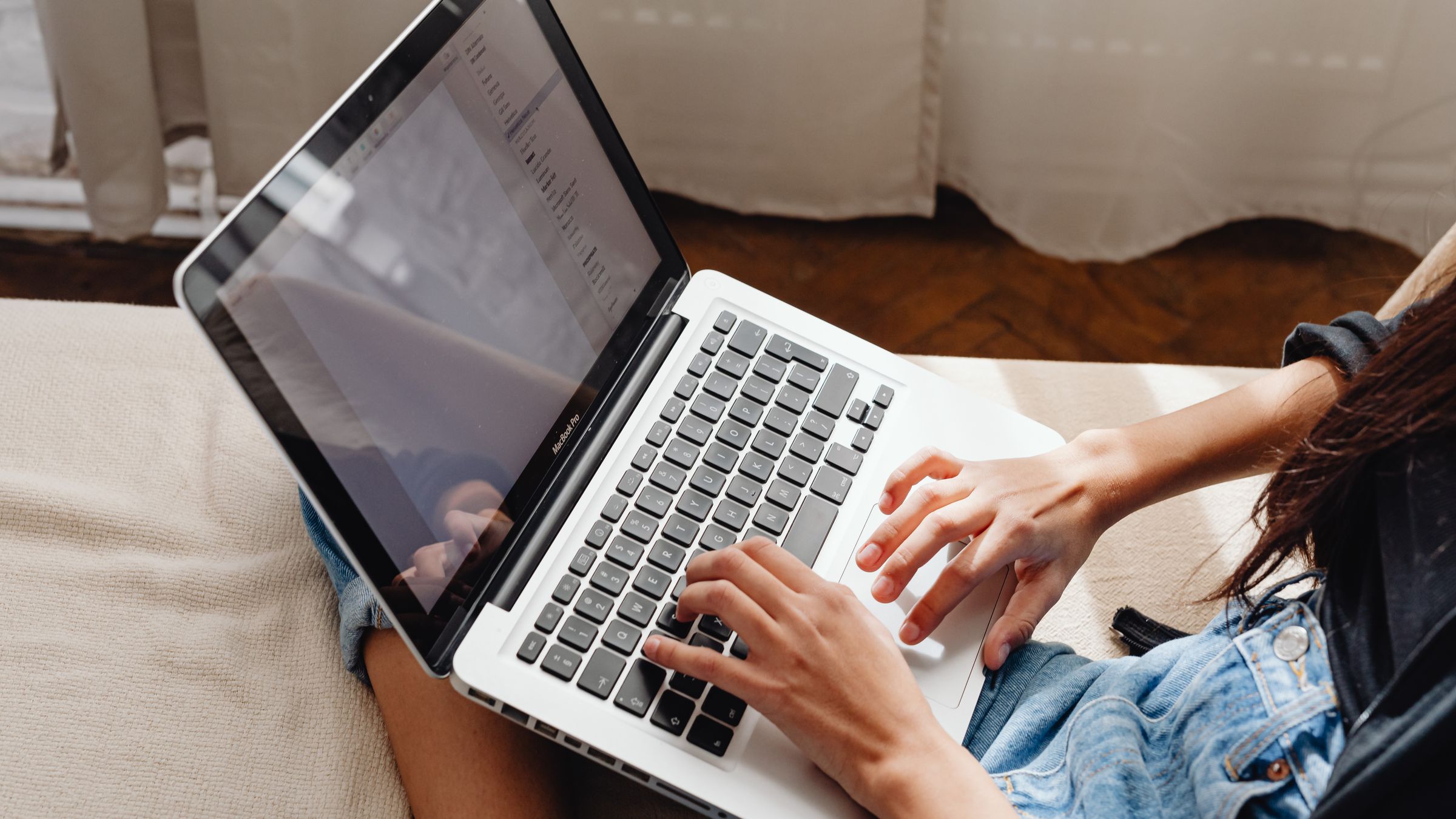 50 Live Chat Scripts & Canned Response Templates