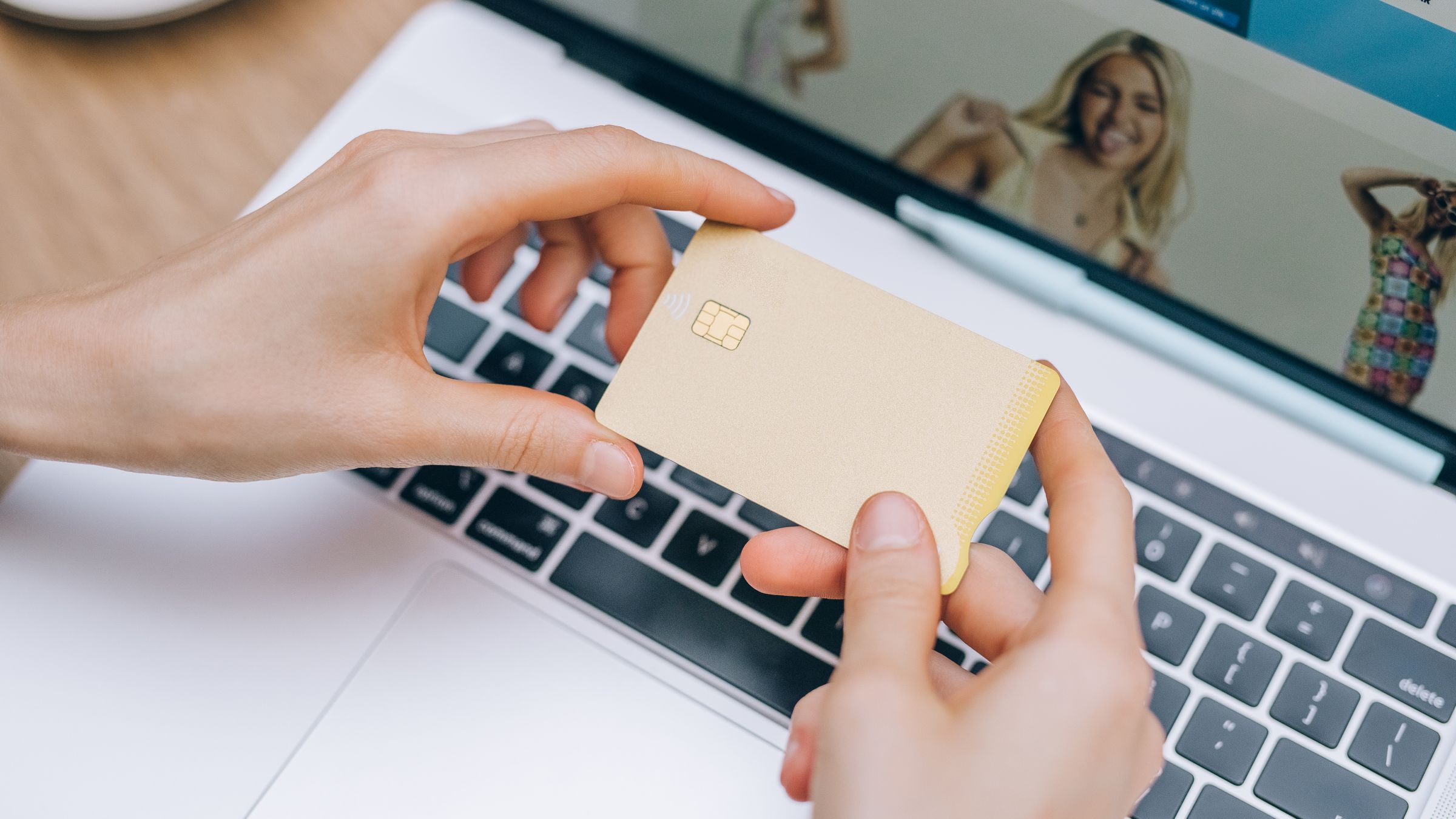WooCommerce: Adding a Live Chat Widget to Your Store